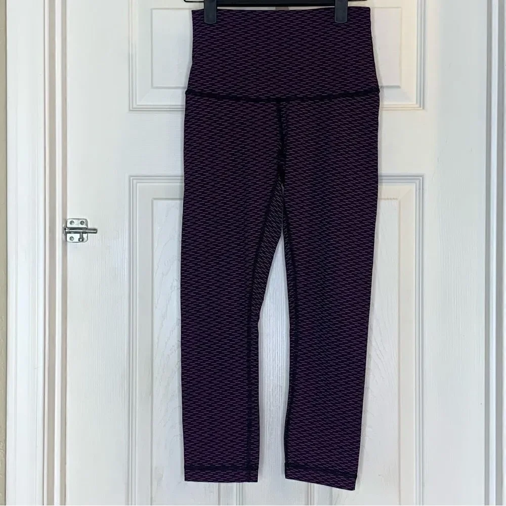 Lululemon Wunder Under Crop (Hi-Rise) (Luxtreme) Score Jacquard Black Polar Pink